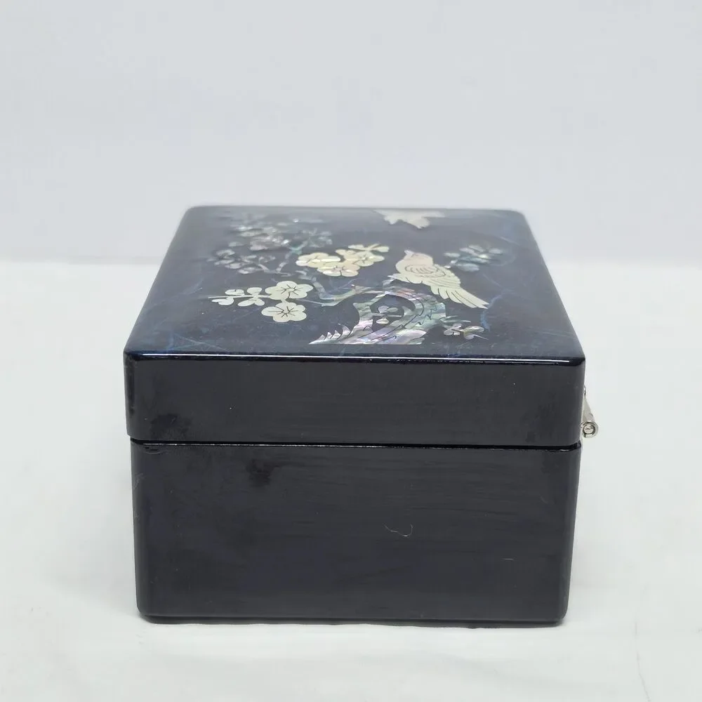 Vintage Korean Asian Lacquered Jewelry Box Turtle Clasp Abalone Shell Birds